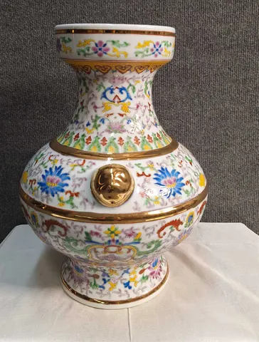 Chinese Ceramic Vase – Famille Rose Style, Gold Trim