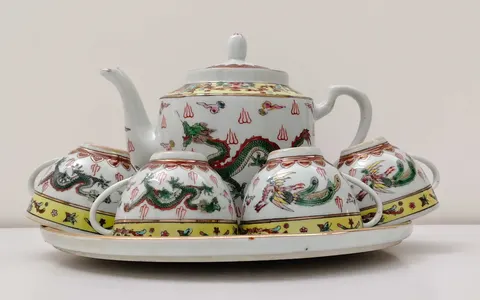 Jingdezhen Green Dragon Tea Set - 1