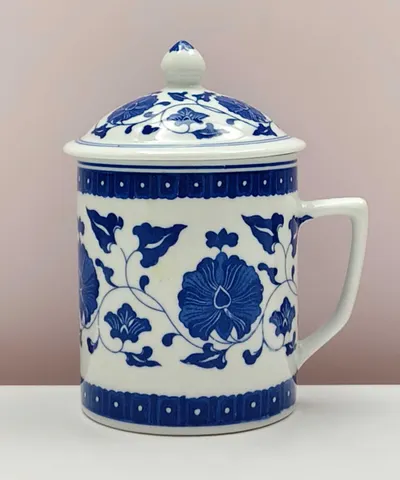 Chinese Vintage 1900s Blue and White Lidded Mug from Jingdezhen