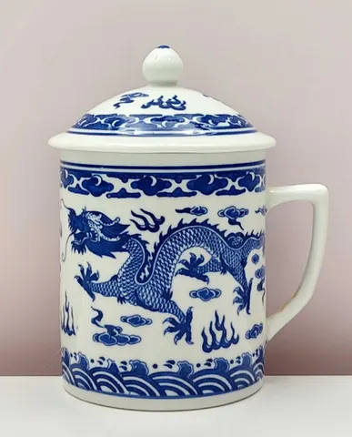 Chinese Vintage 1900s Blue and White Lidded Mug from Jingdezhen