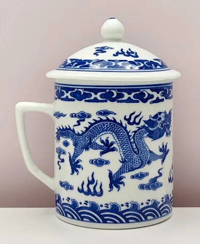 Chinese Vintage 1900s Blue and White Lidded Mug from Jingdezhen