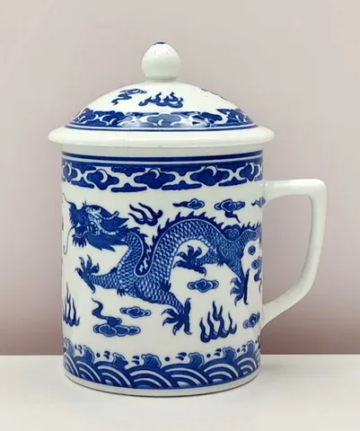 Chinese Vintage 1900s Blue and White Lidded Mug from Jingdezhen