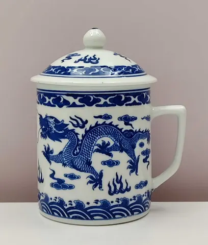 Chinese Vintage 1900s Blue and White Lidded Mug from Jingdezhen
