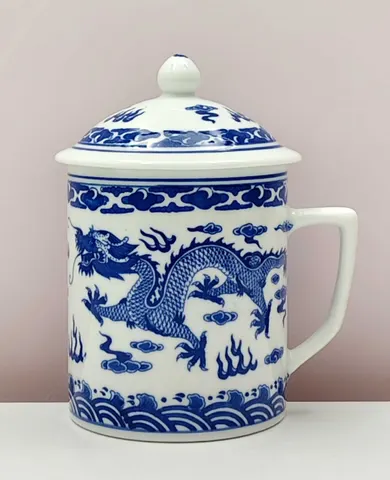Chinese Vintage 1900s Blue and White Lidded Mug from Jingdezhen