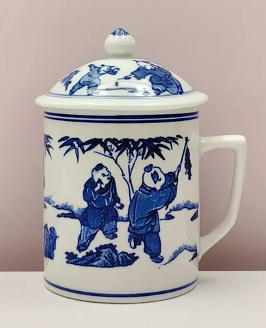 Chinese Vintage 1900s Blue and White Lidded Mug from Jingdezhen