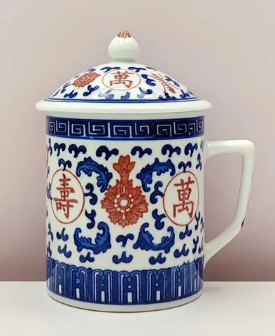 Chinese Vintage 1900s Blue and White Lidded Mug from Jingdezhen