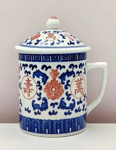 Chinese Vintage 1900s Blue and White Lidded Mug from Jingdezhen
