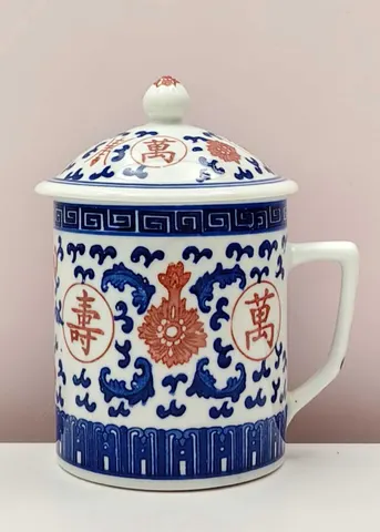 Chinese Vintage 1900s Blue and White Lidded Mug from Jingdezhen