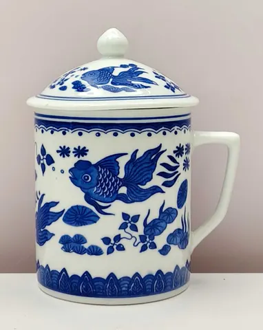 Chinese Vintage 1900s Blue and White Lidded Mug from Jingdezhen