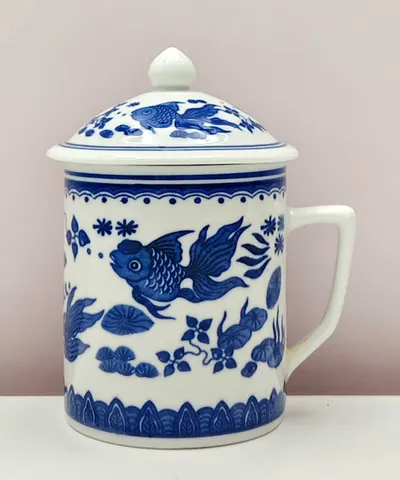 Chinese Vintage 1900s Blue and White Lidded Mug from Jingdezhen