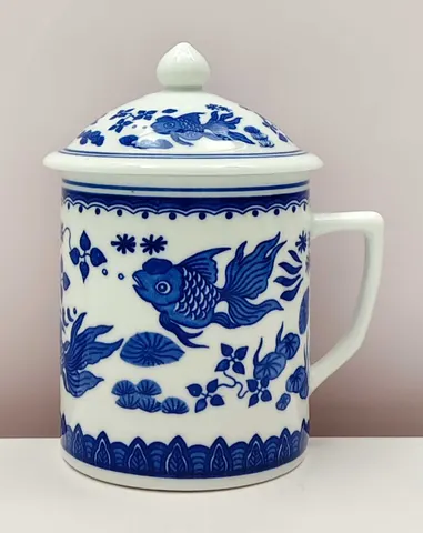 Chinese Vintage 1900s Blue and White Lidded Mug from Jingdezhen