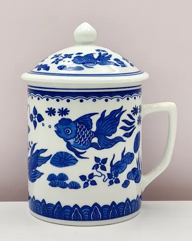 Chinese Vintage 1900s Blue and White Lidded Mug from Jingdezhen