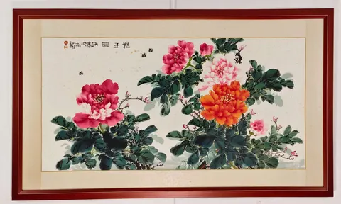 Imperial Portrait of the Peony, King of Flowers